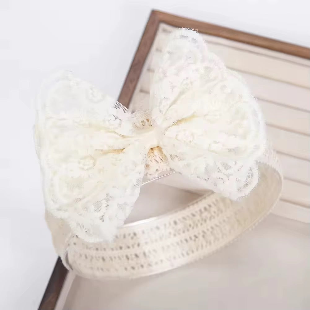 Gentle Baby Lace Headband – Elegant Beige Bow