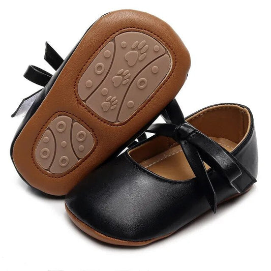 Cozy Black Baby Shoes with Tied Bow